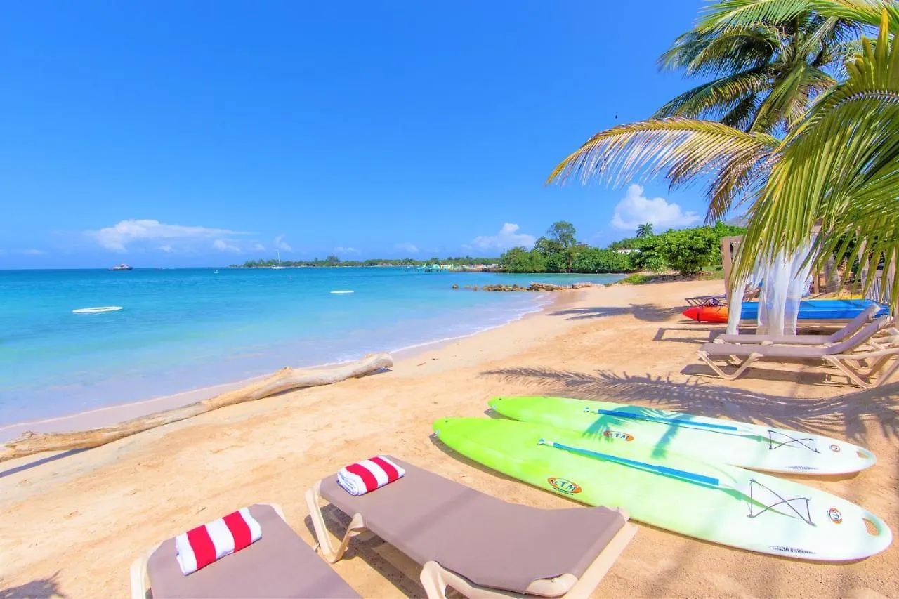 Luxe Beach Resort Discovery Bay Aparthotel