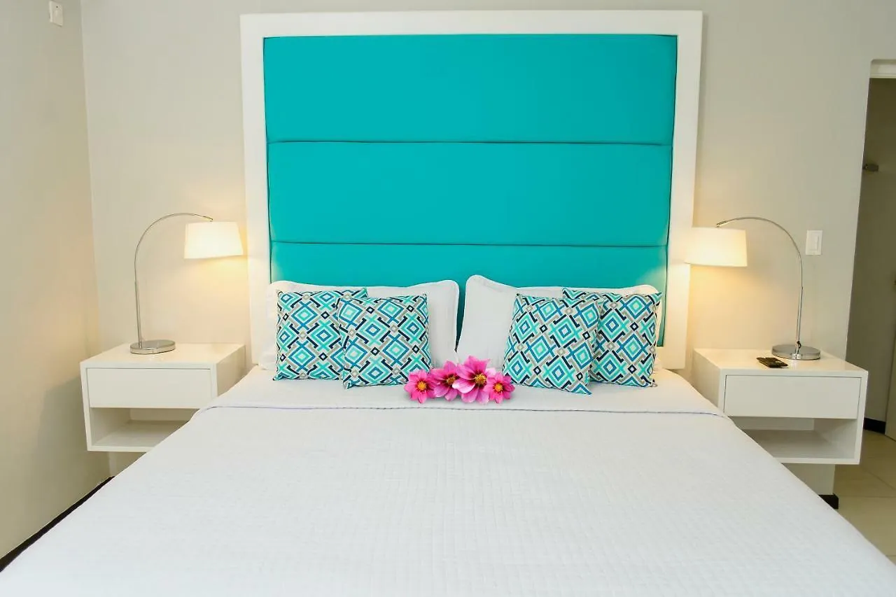 Aparthotel Luxe Beach Resort Discovery Bay